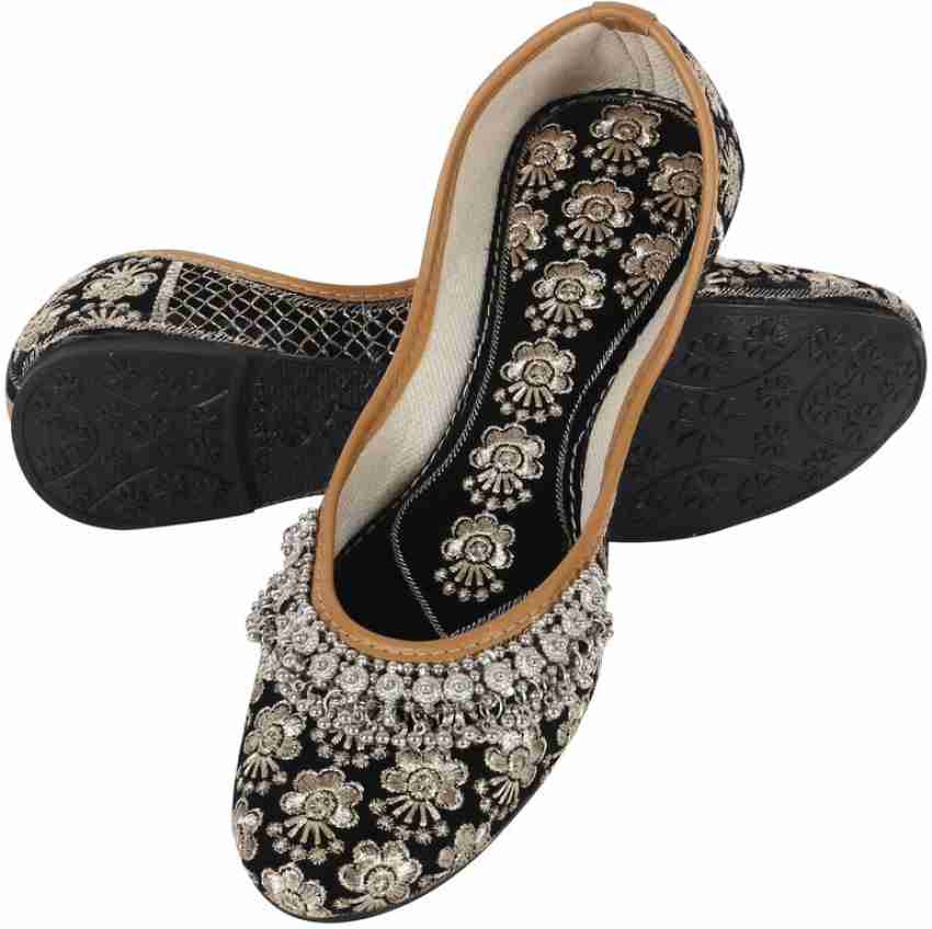 Punjabi mojari hot sale for ladies