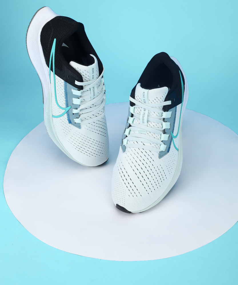nike air zoom pegasus 38 light blue