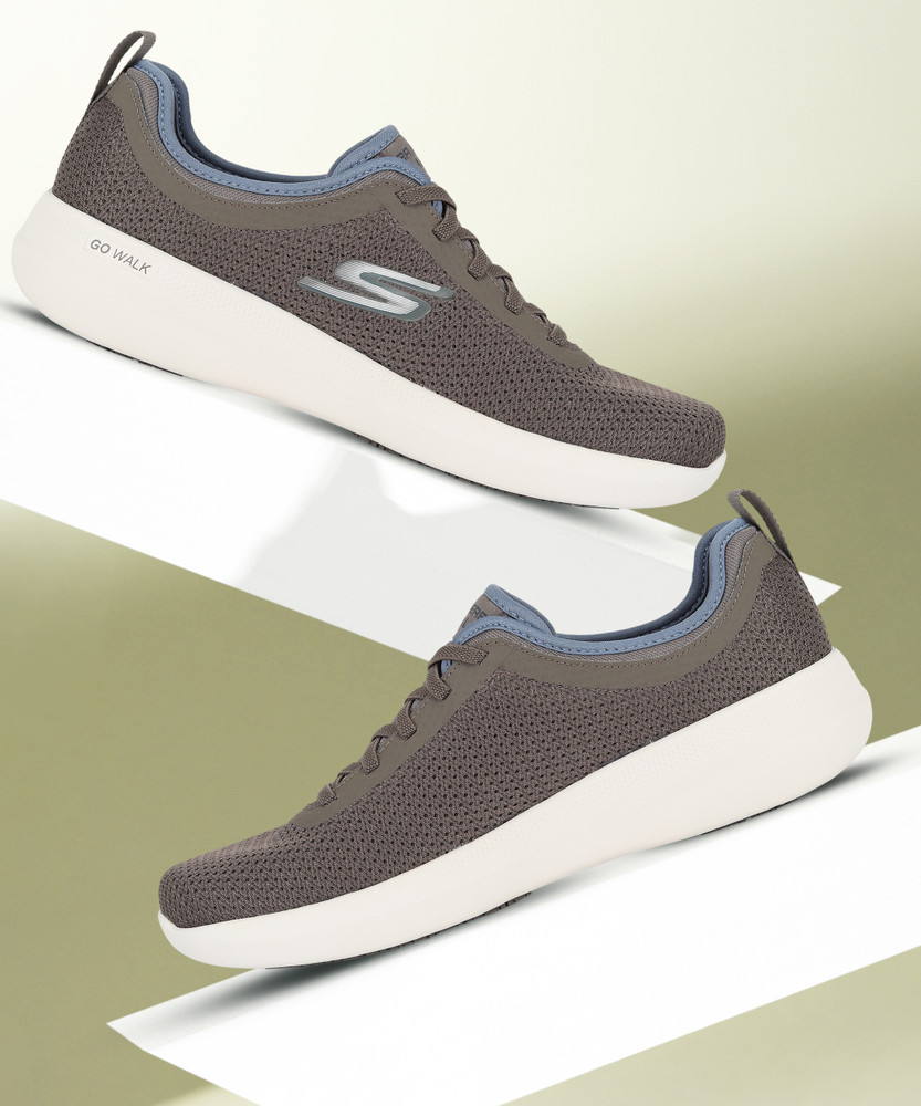 Skechers goga sale max flipkart