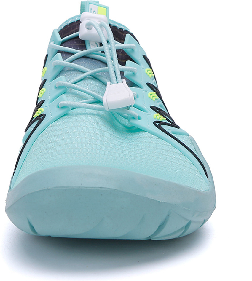 La new outlet shoes price