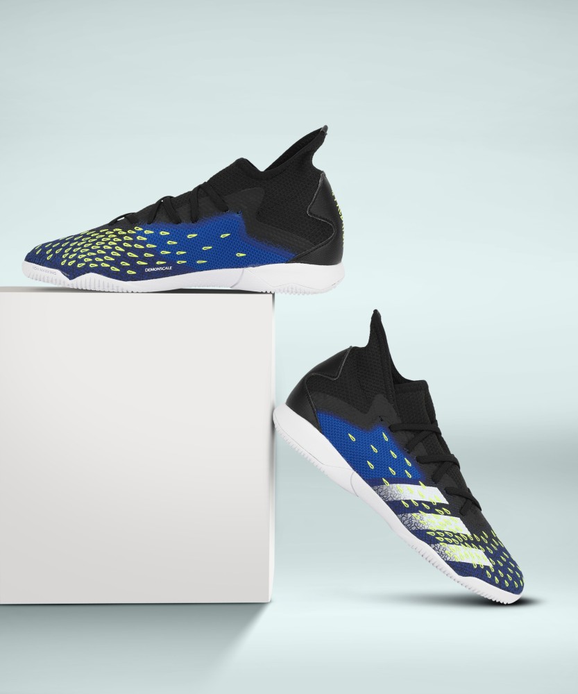 Adidas predator flipkart best sale