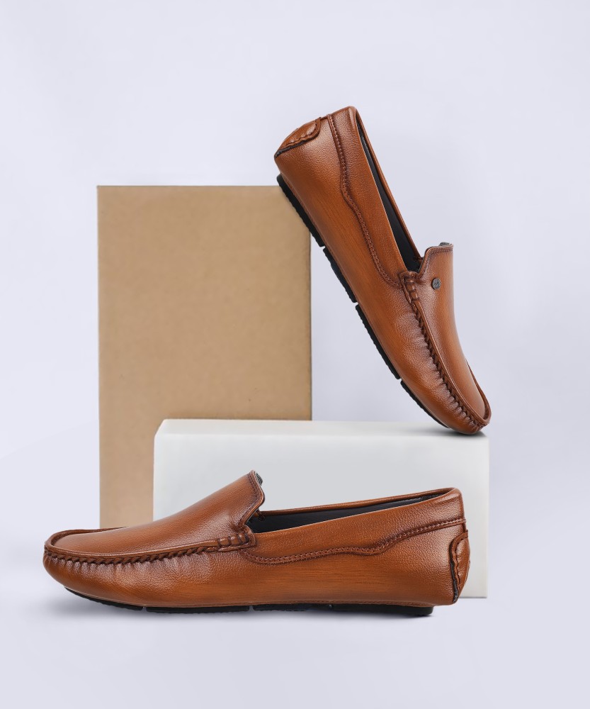 Loafer store shoes flipkart