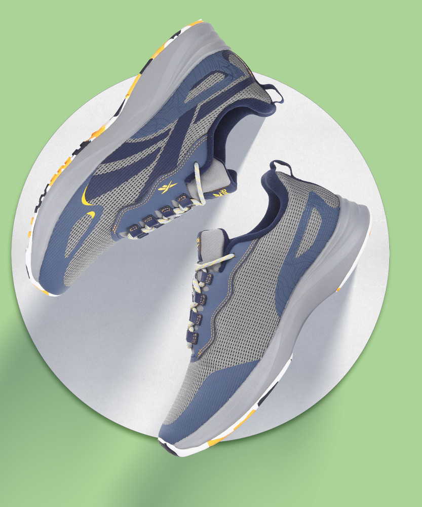reebok men's sports shoes flipkart