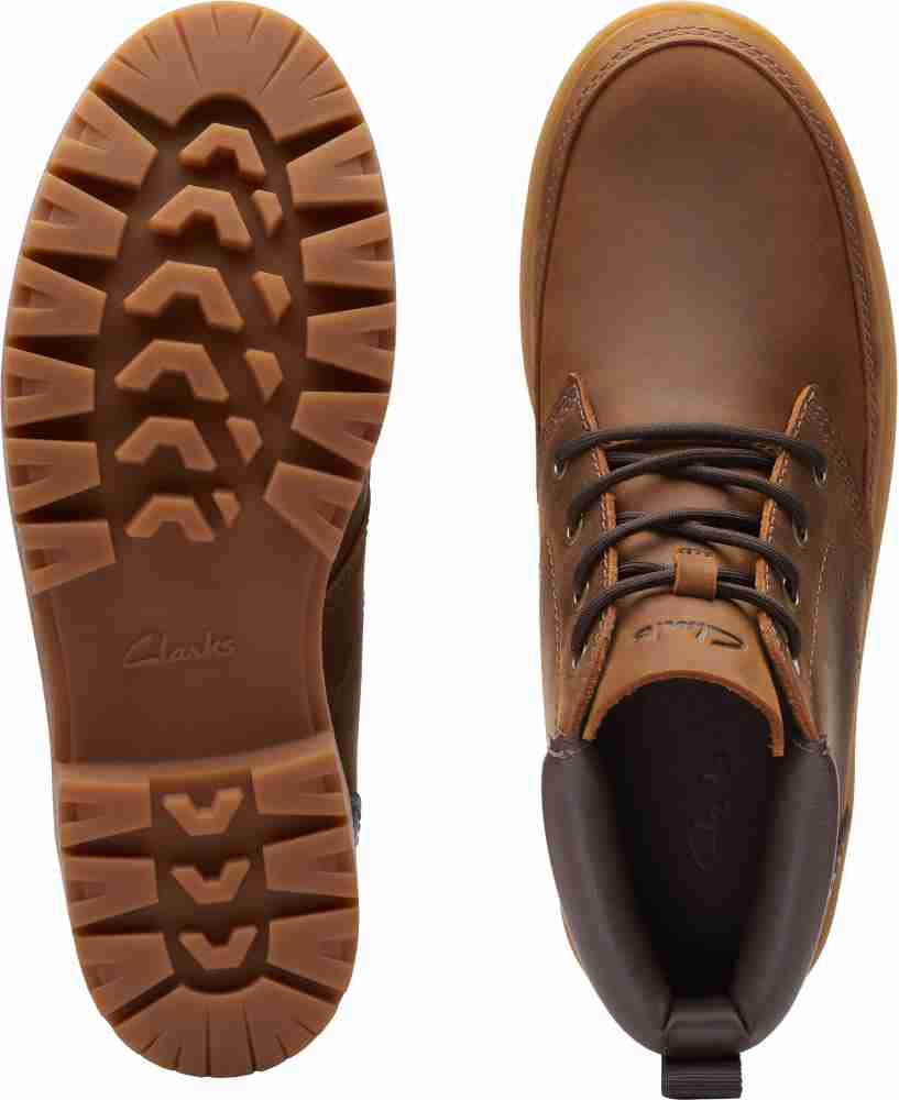 Clarks mens 2024 tan boots