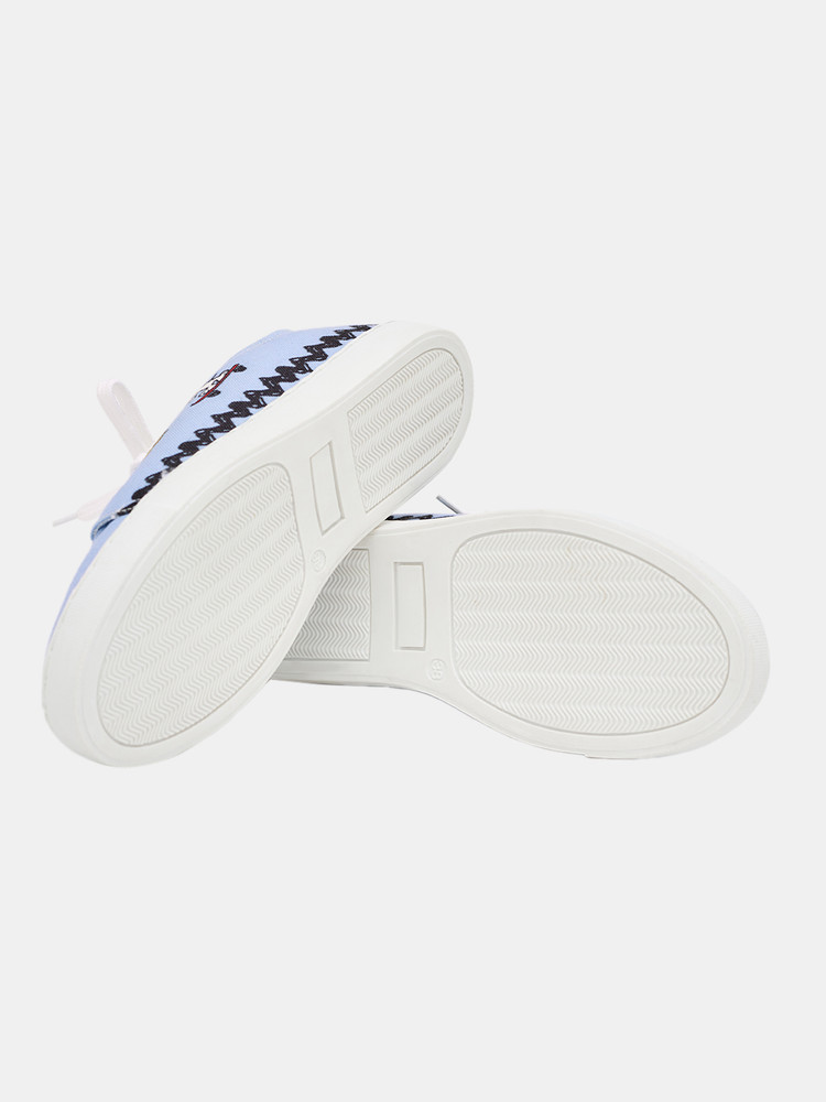 Woodstock sneaker store clearance