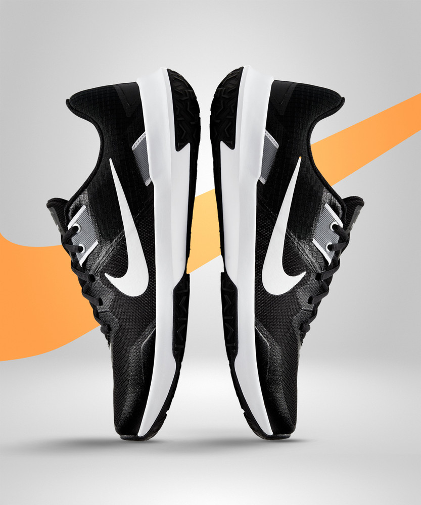 men's varsity compete iii training shoe