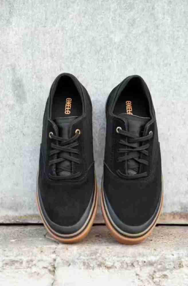 Oxelo hotsell skateboard shoes
