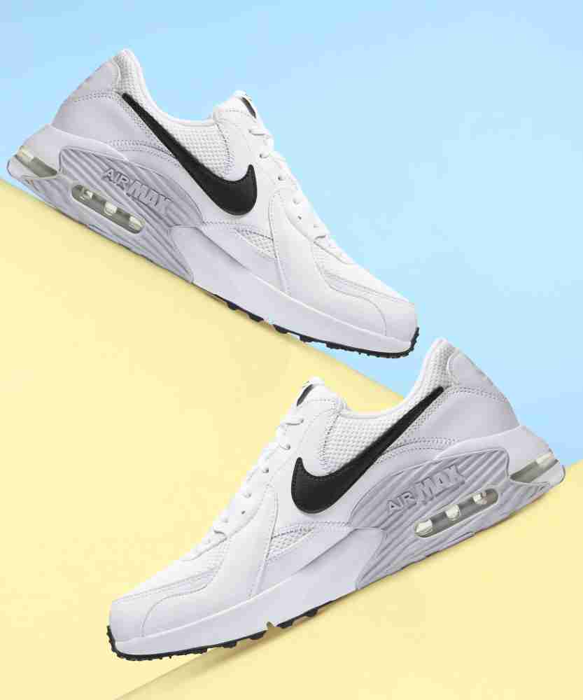 Nike air max running shoes for men hotsell