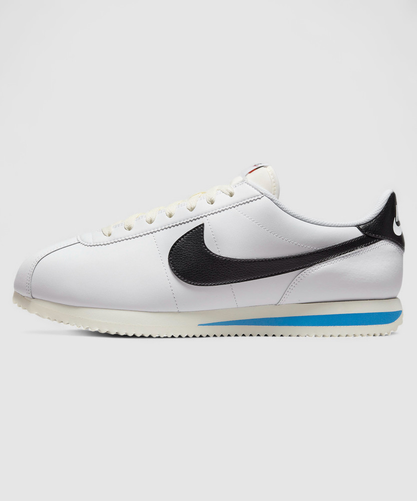 white nike cortez men