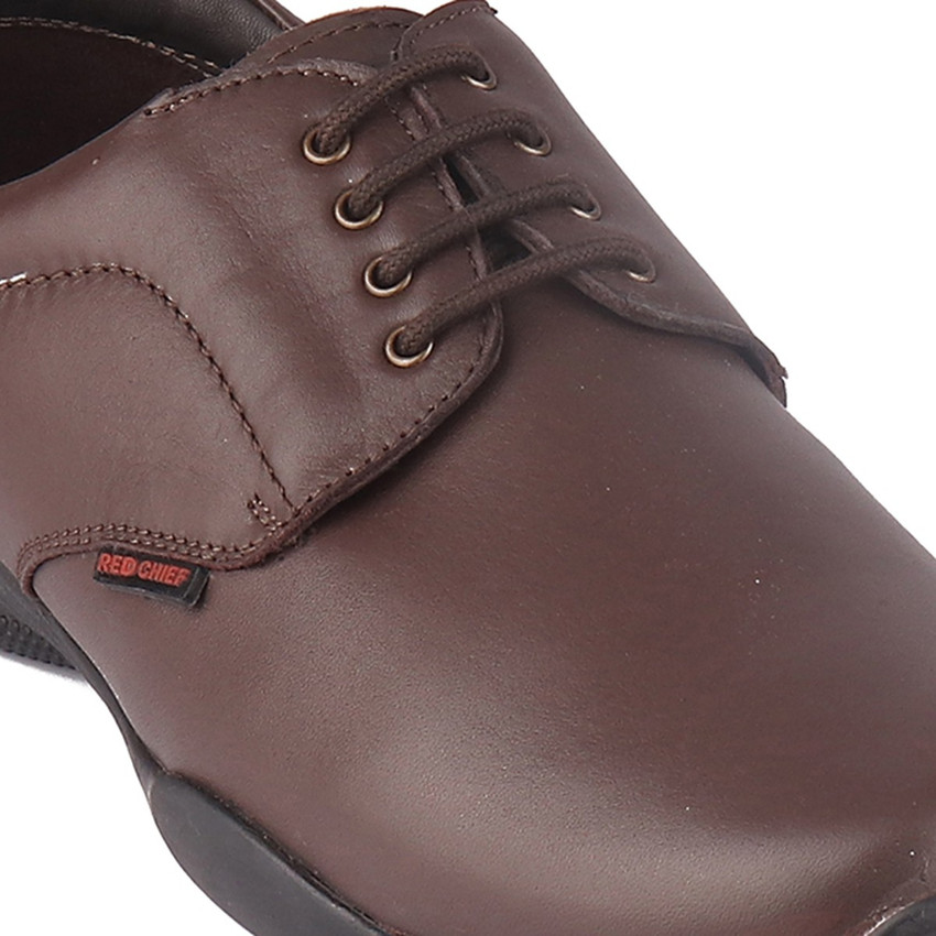 Red chief men's hotsell leather formal shoes flipkart