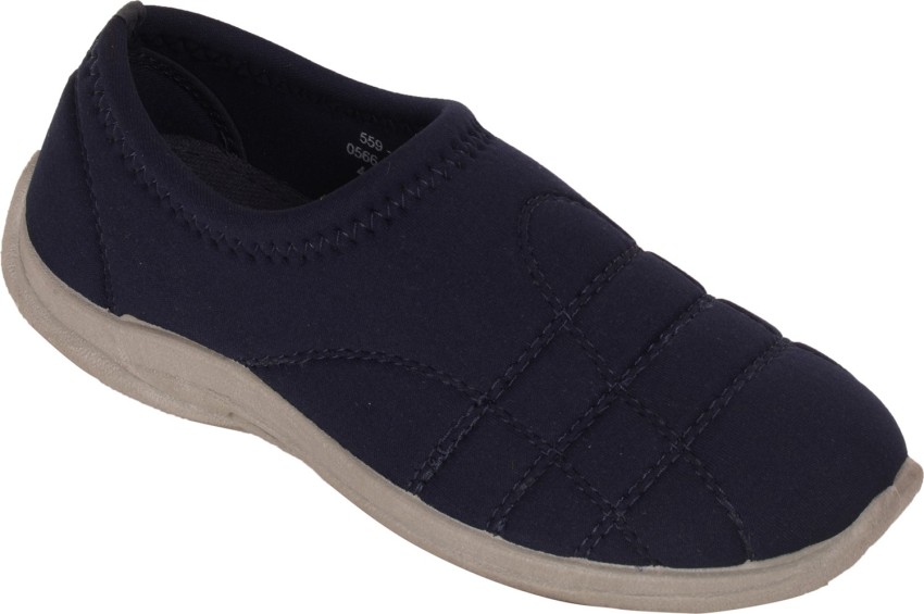 Bata canvas sale shoes for ladies