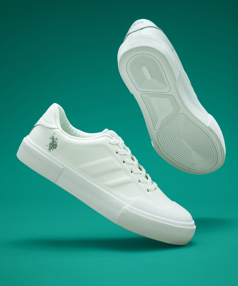 Levis white shoes flipkart best sale