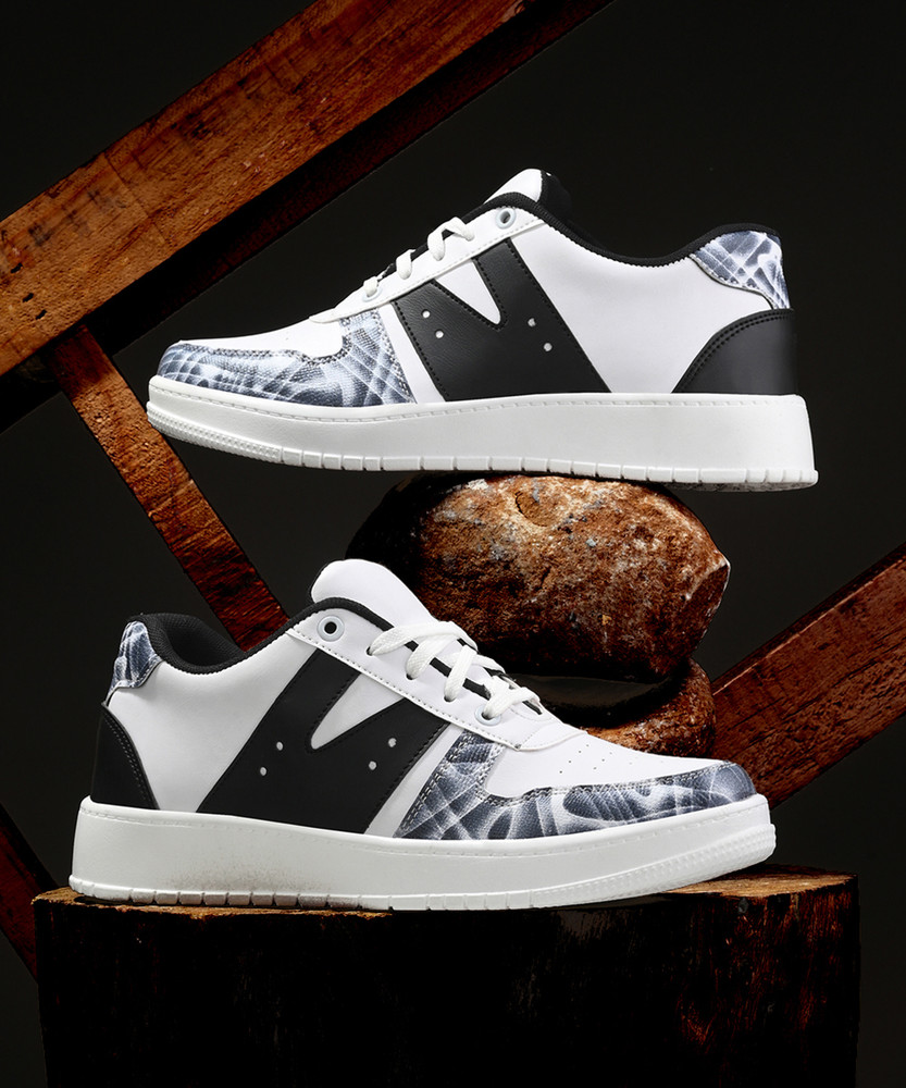 Roadster Sneakers For Men Buy Roadster Sneakers For Men Online at Best Price Shop Online for Footwears in India Flipkart