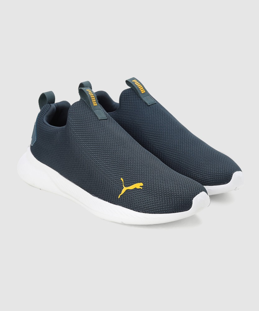 Puma store max shoes