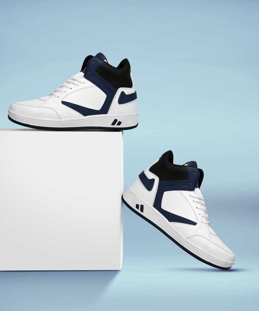 Roadster on sale sneakers flipkart