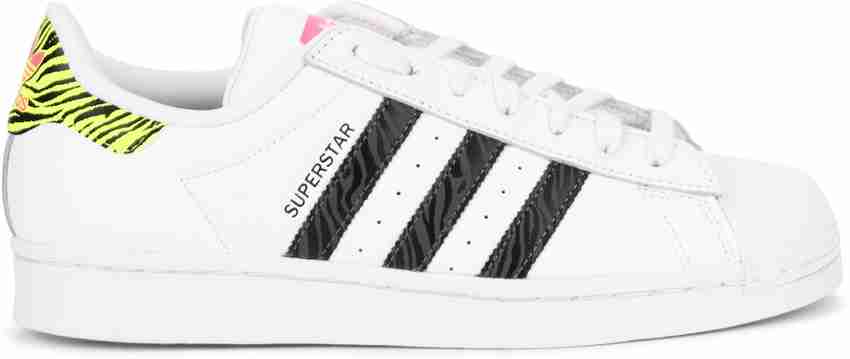 Adidas superstar zebrate deals
