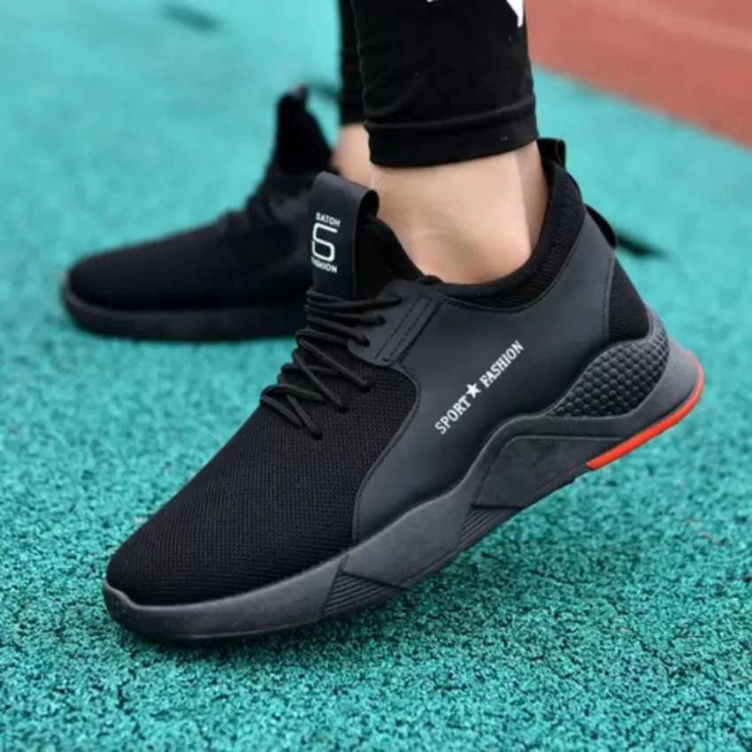 Black running 2024 shoes fashion