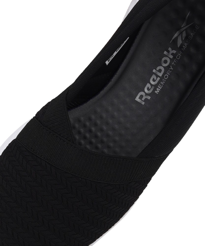 Reebok memory tech hot sale massage womens