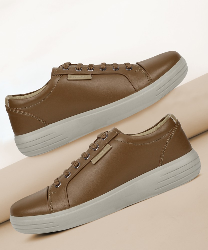 Woodland men's clearance leather sneakers flipkart