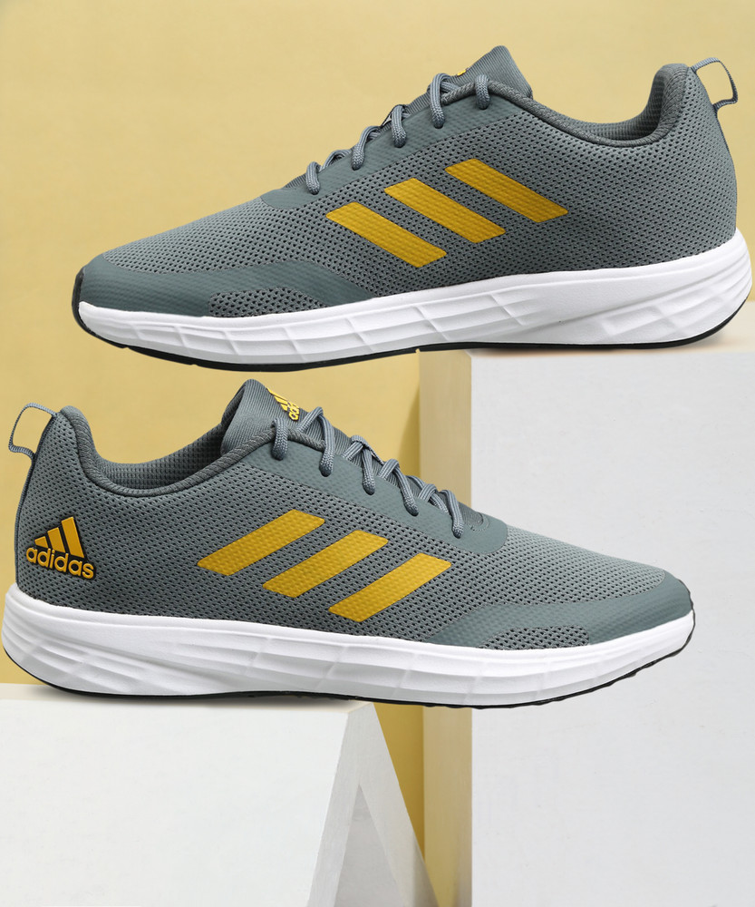ADIDAS RUN STUNNER M Running Shoes For Men Buy ADIDAS RUN