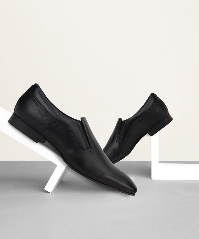 9 to 9 online hush puppies hot sale