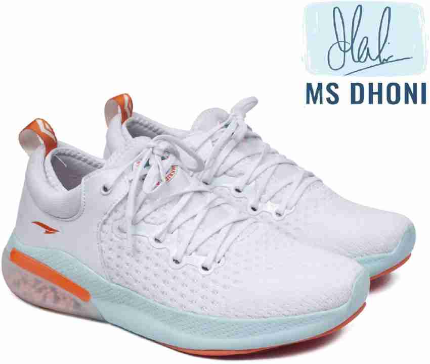 White shoes clearance for boy flipkart