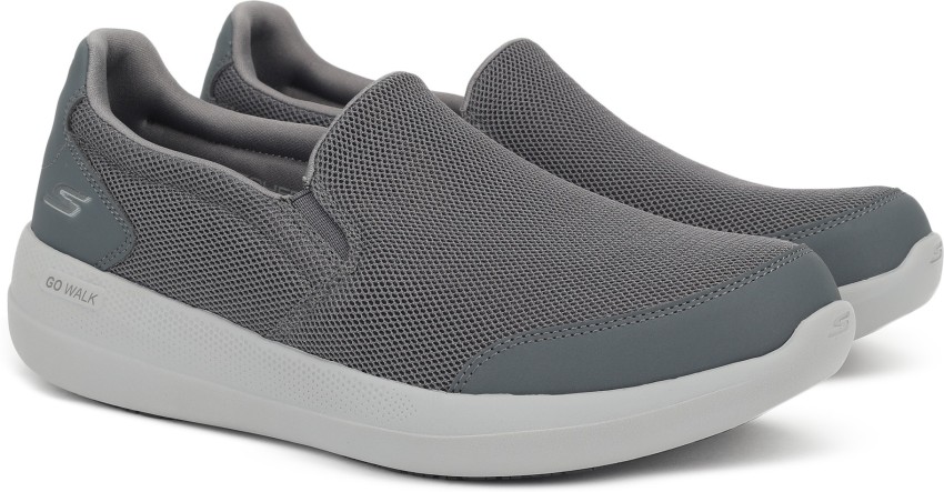 Skechers go walk max clearance privy