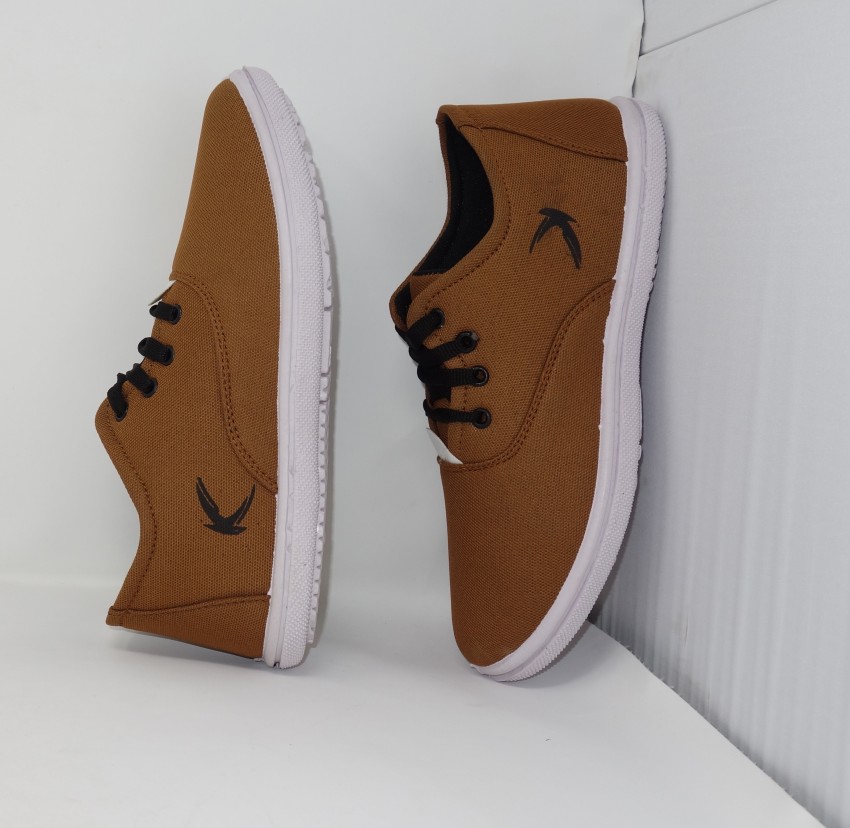 Tan 2024 canvas sneakers