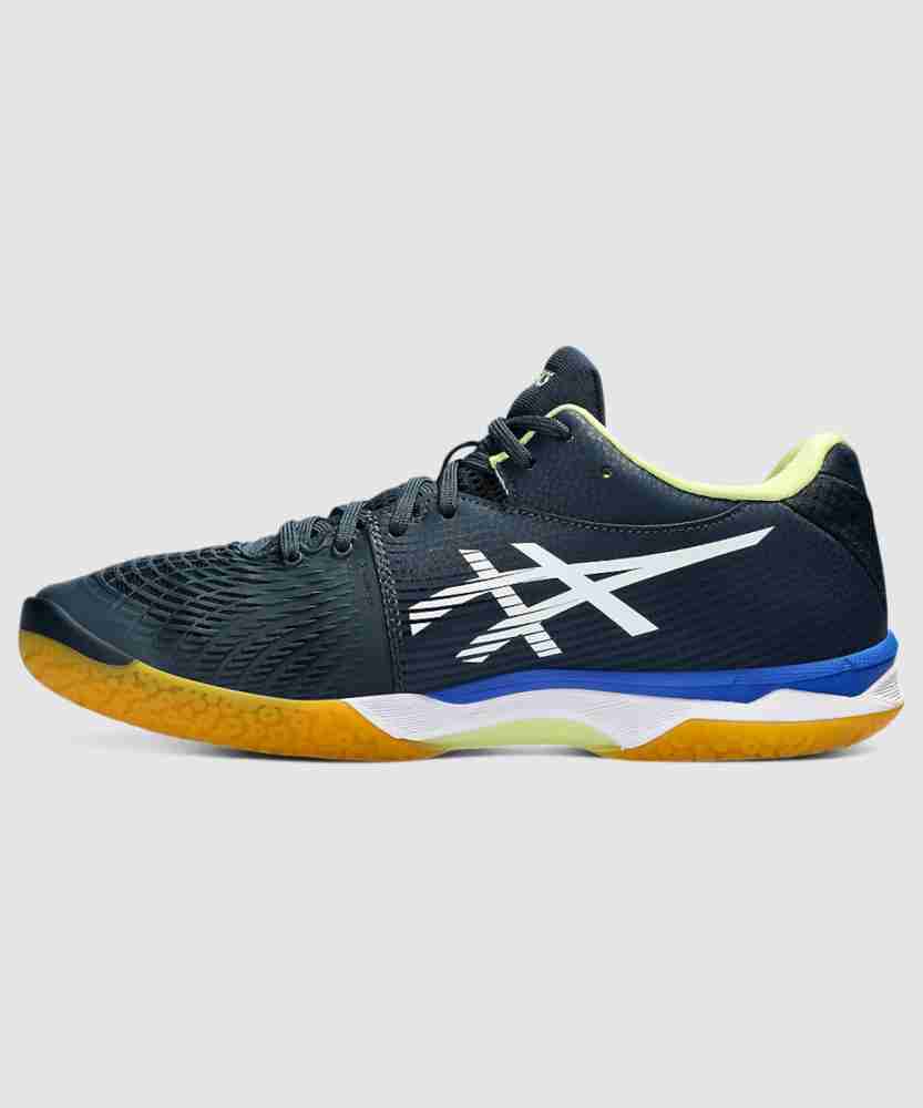 Asics tennis shoes 2018 best sale