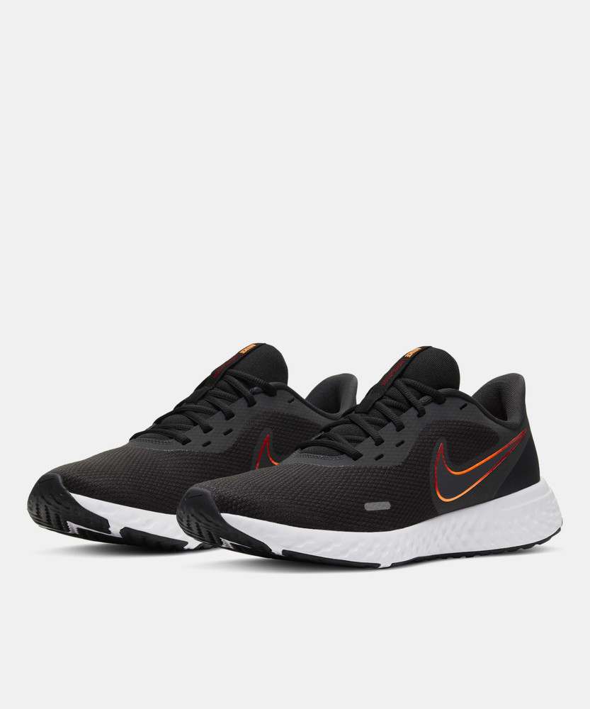nike revolution 5 flipkart