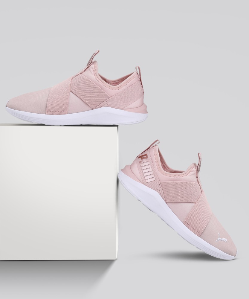 Pastel pink pumas outlet women's