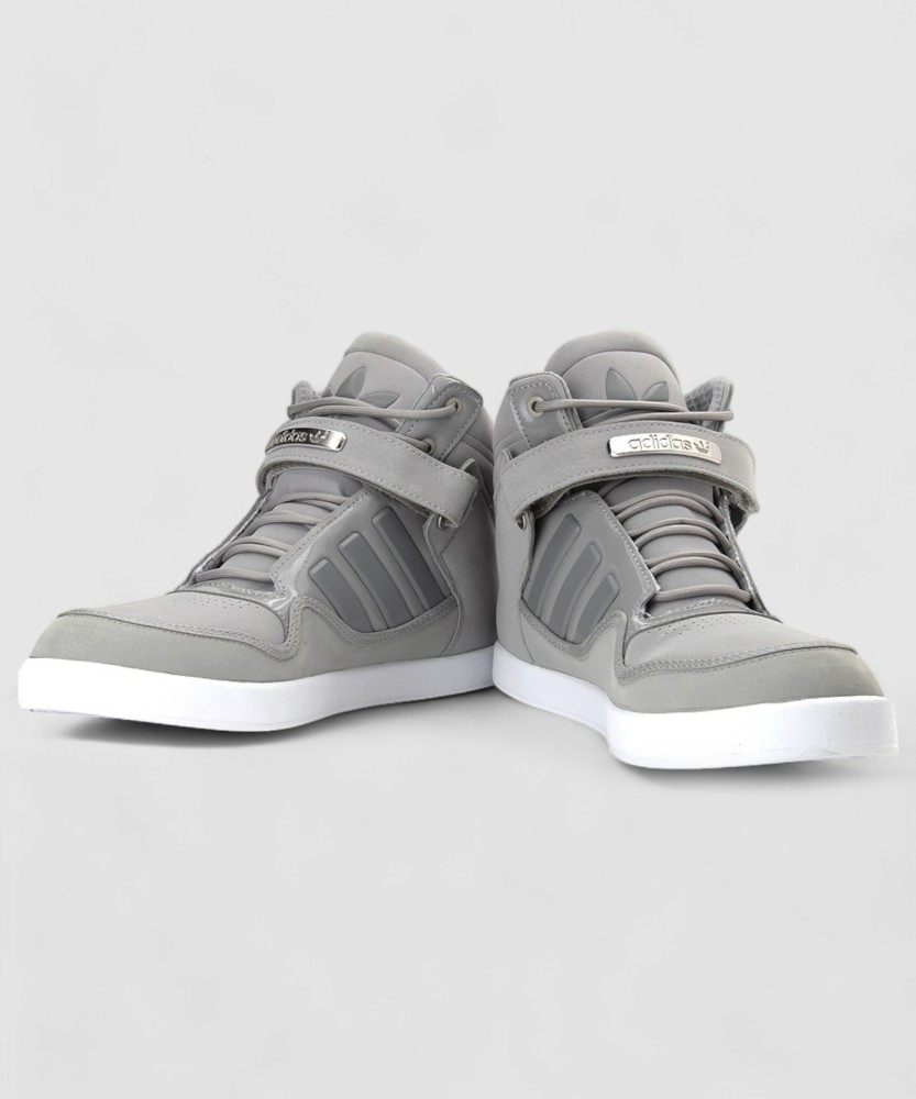 Grey fashion color sneakers