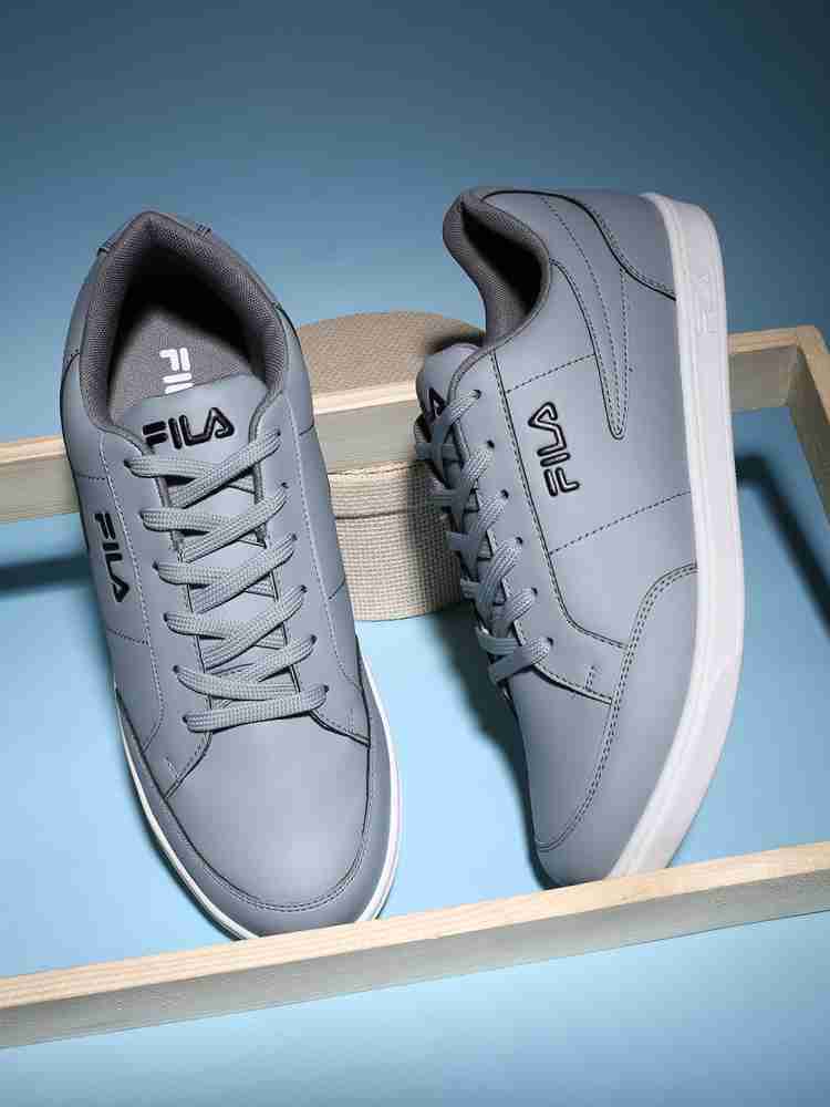 Fila grey top