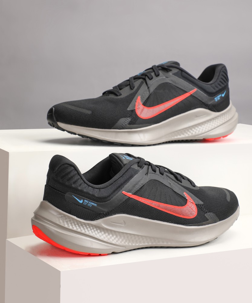 Nike Men's Quest 5 Road Running Shoes