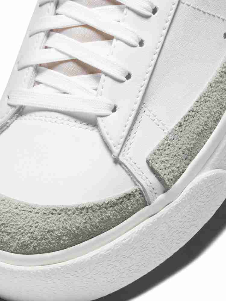 Nike blazer low 2025 hombre plata