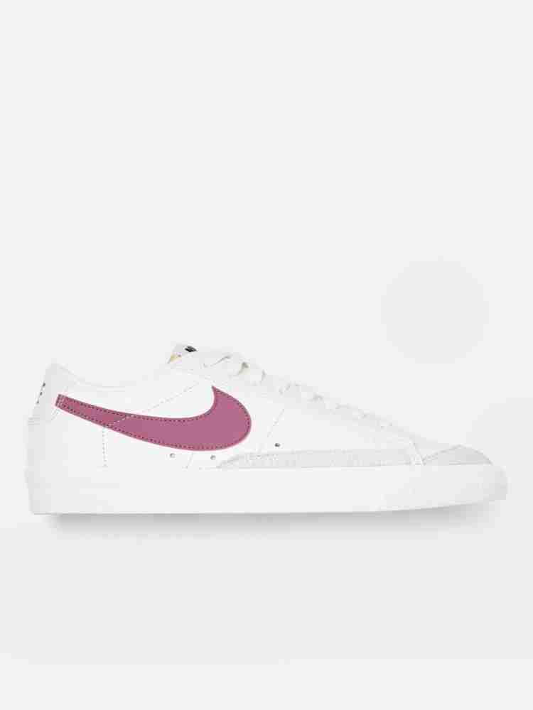 Nike blazer best sale low white mens