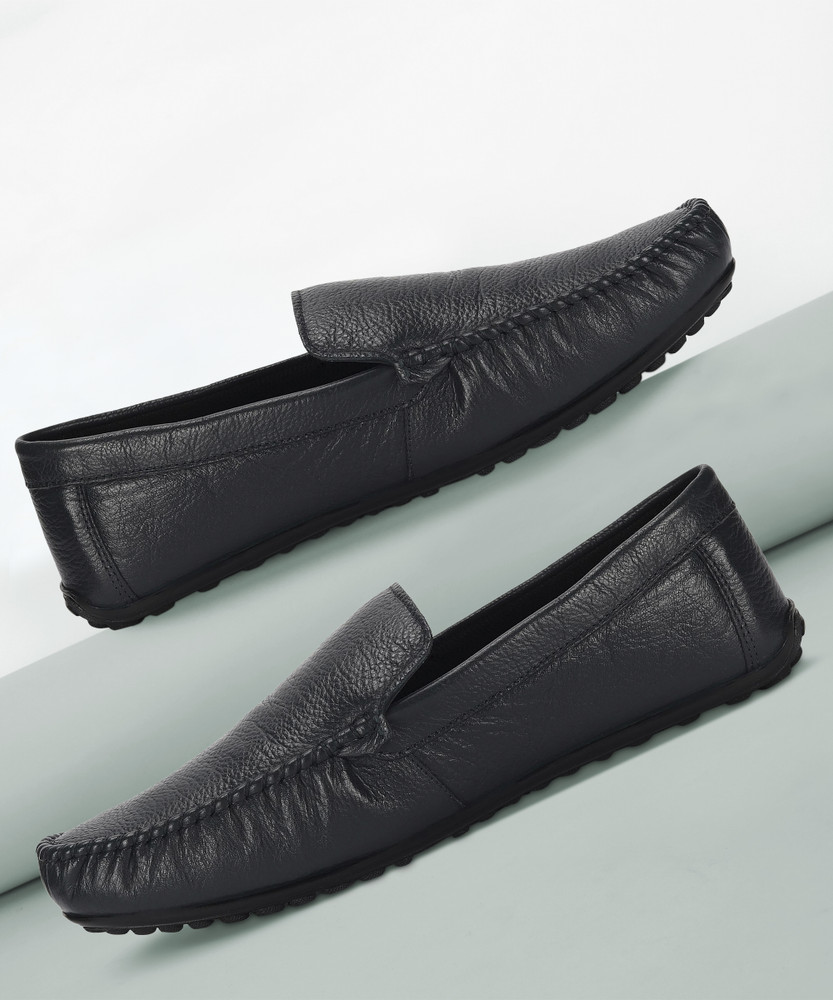 Woodland discount loafers flipkart