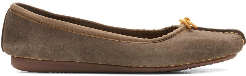 CLARKS Freckle Ice Dark Olive Sde Casuals For Women Buy CLARKS