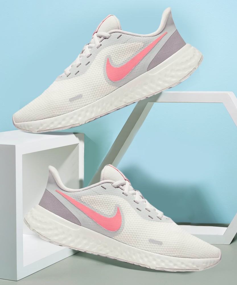 Nike shoes price 1000 to 1500 flipkart online