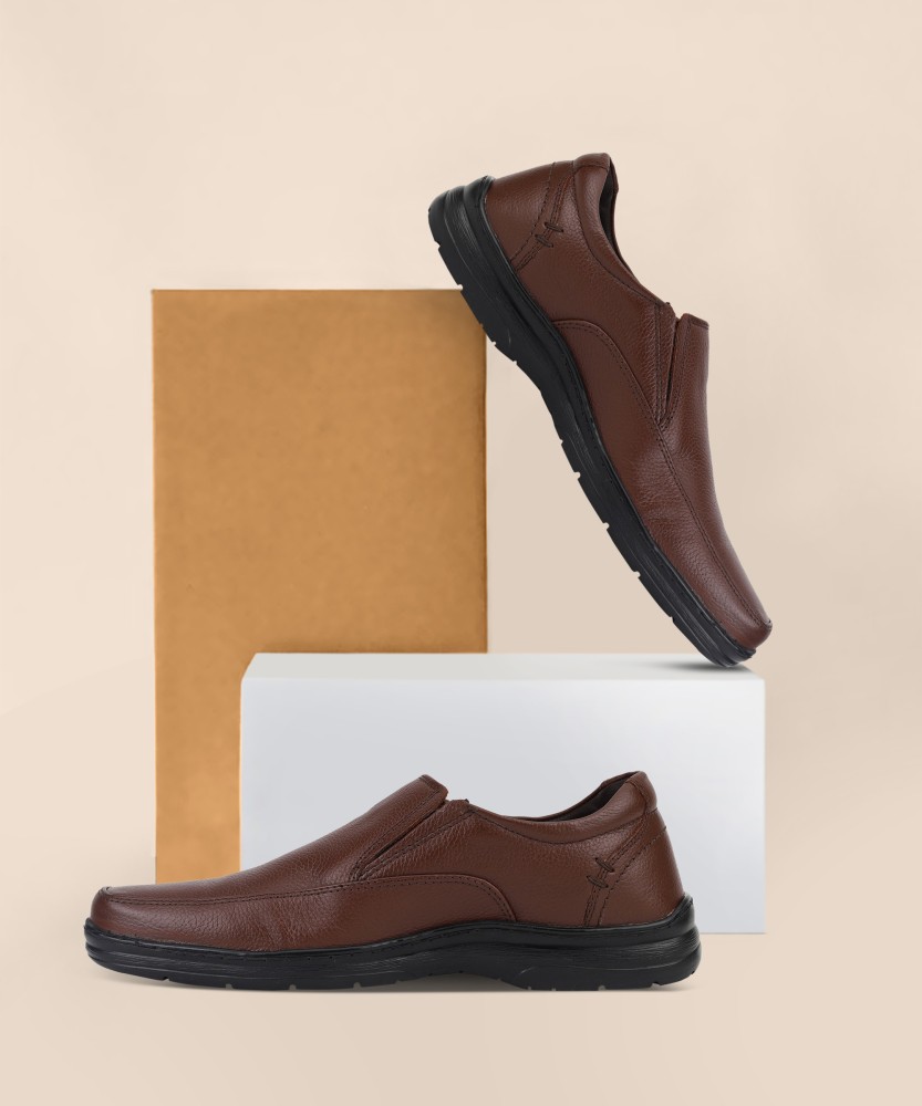 Flipkart on sale hush puppies