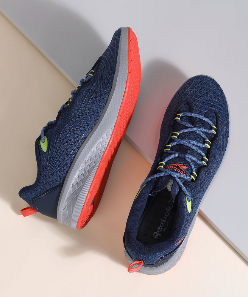 Reebok memory hotsell foam shoes mens