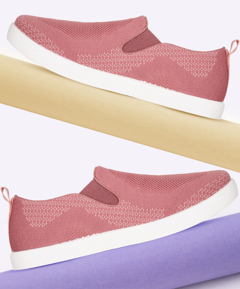 Bata sneakers 218 deals