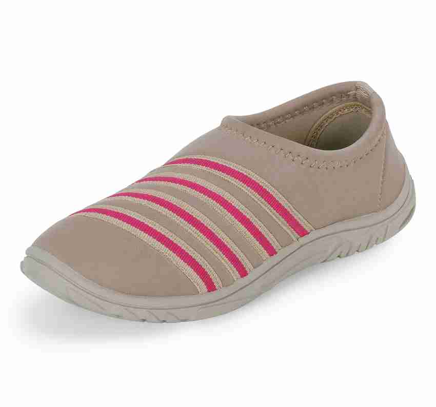 Doctor store shoes bata