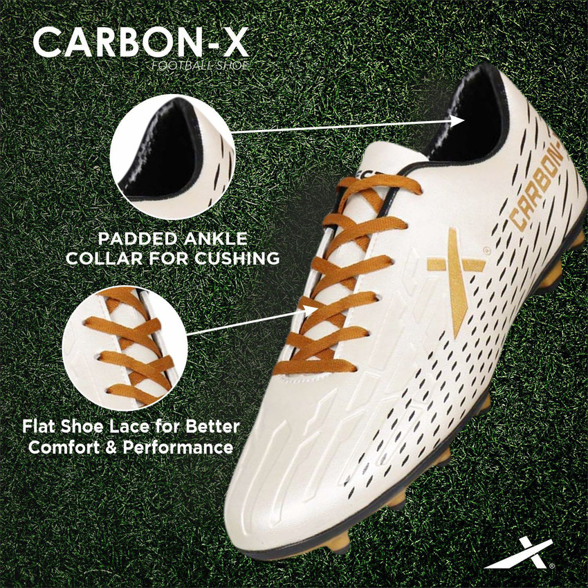 Football shoes outlet with collar