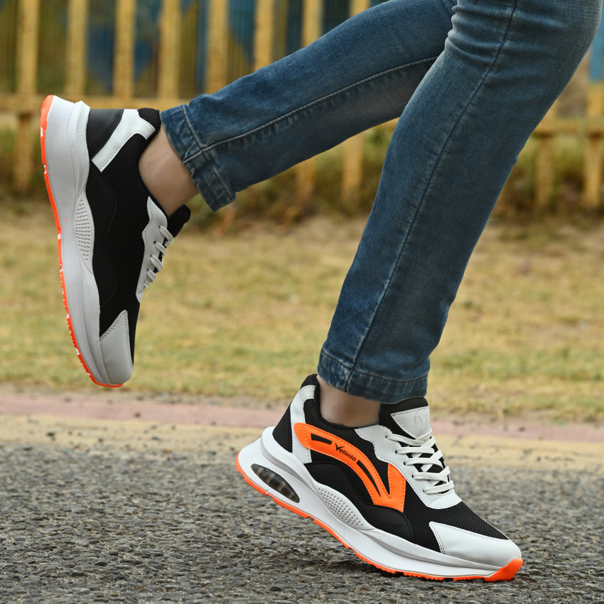 New trend running shoes shop