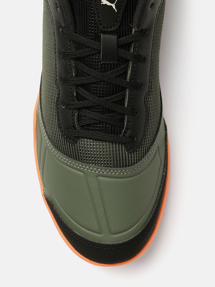 PUMA Puma Men Olive Green 365 FUTSAL 2 Football Shoes Football