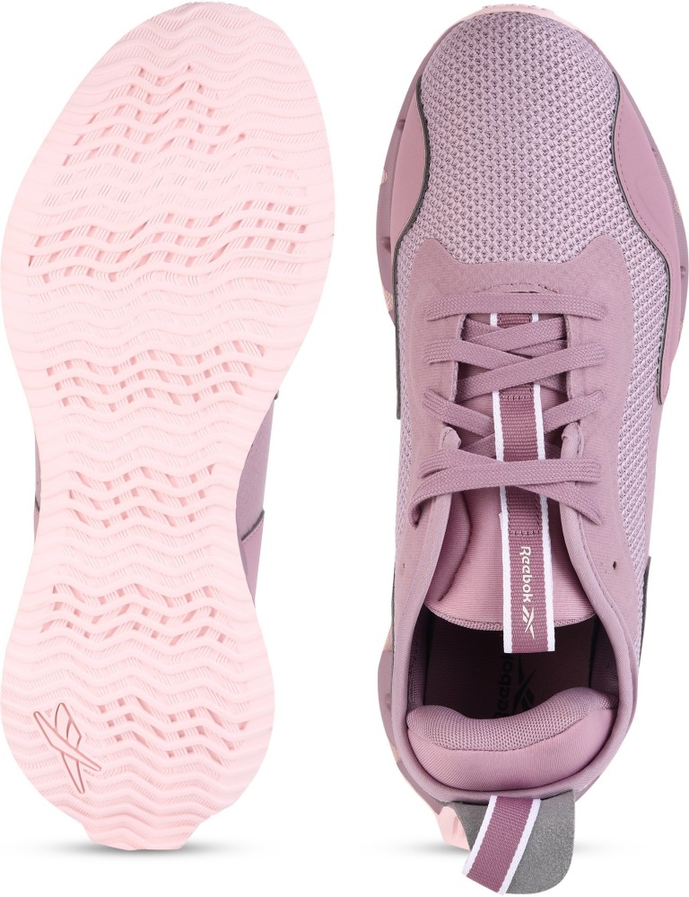 Women's Reebok Zig Dynamica 4 Running Shoes in Chalk/Gum Size 10