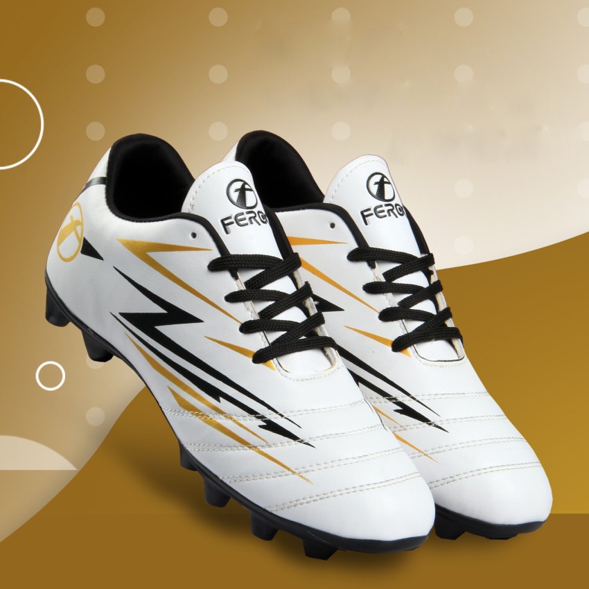 Football shoes at outlet lowest price