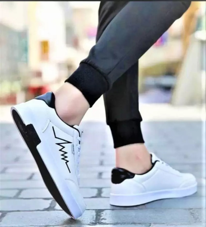 Mens cheap sneakers trending