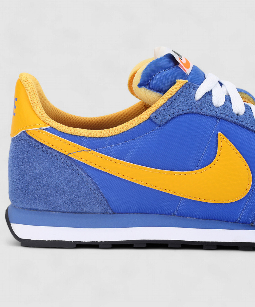 nike waffle cortez